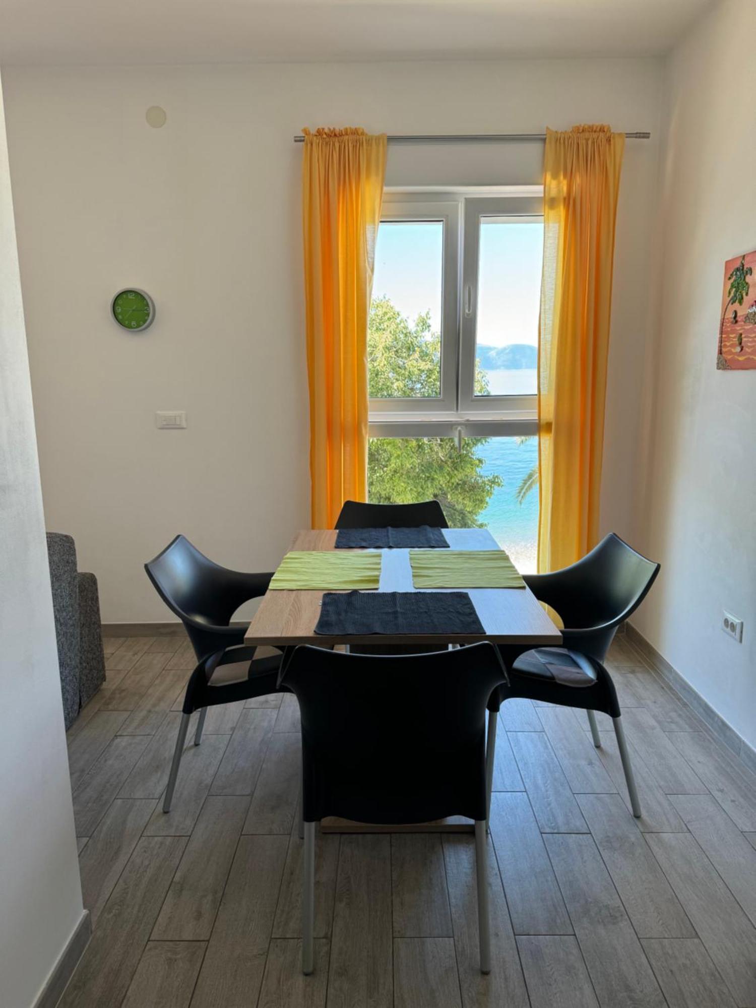 Oki Apartment Gradac  Kültér fotó