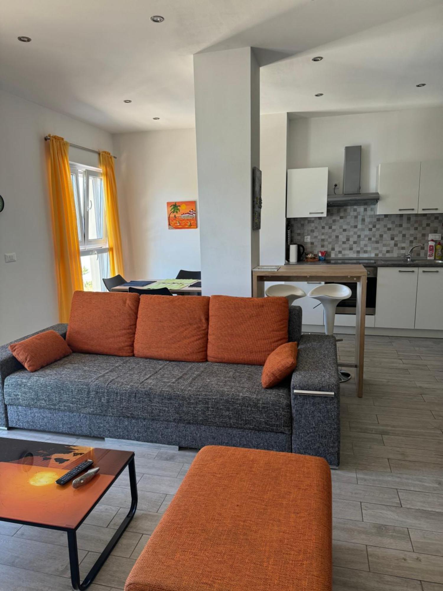 Oki Apartment Gradac  Kültér fotó