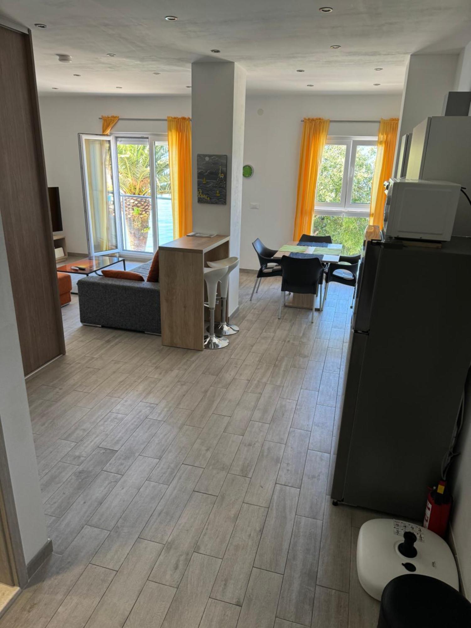 Oki Apartment Gradac  Kültér fotó