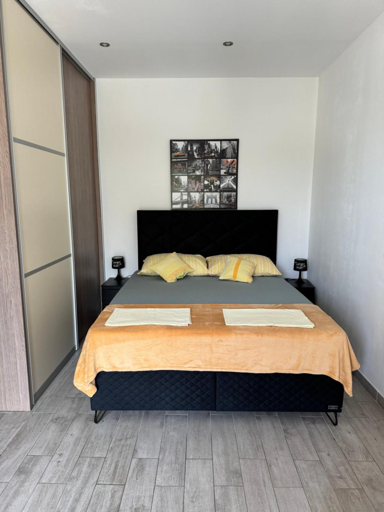 Oki Apartment Gradac  Kültér fotó