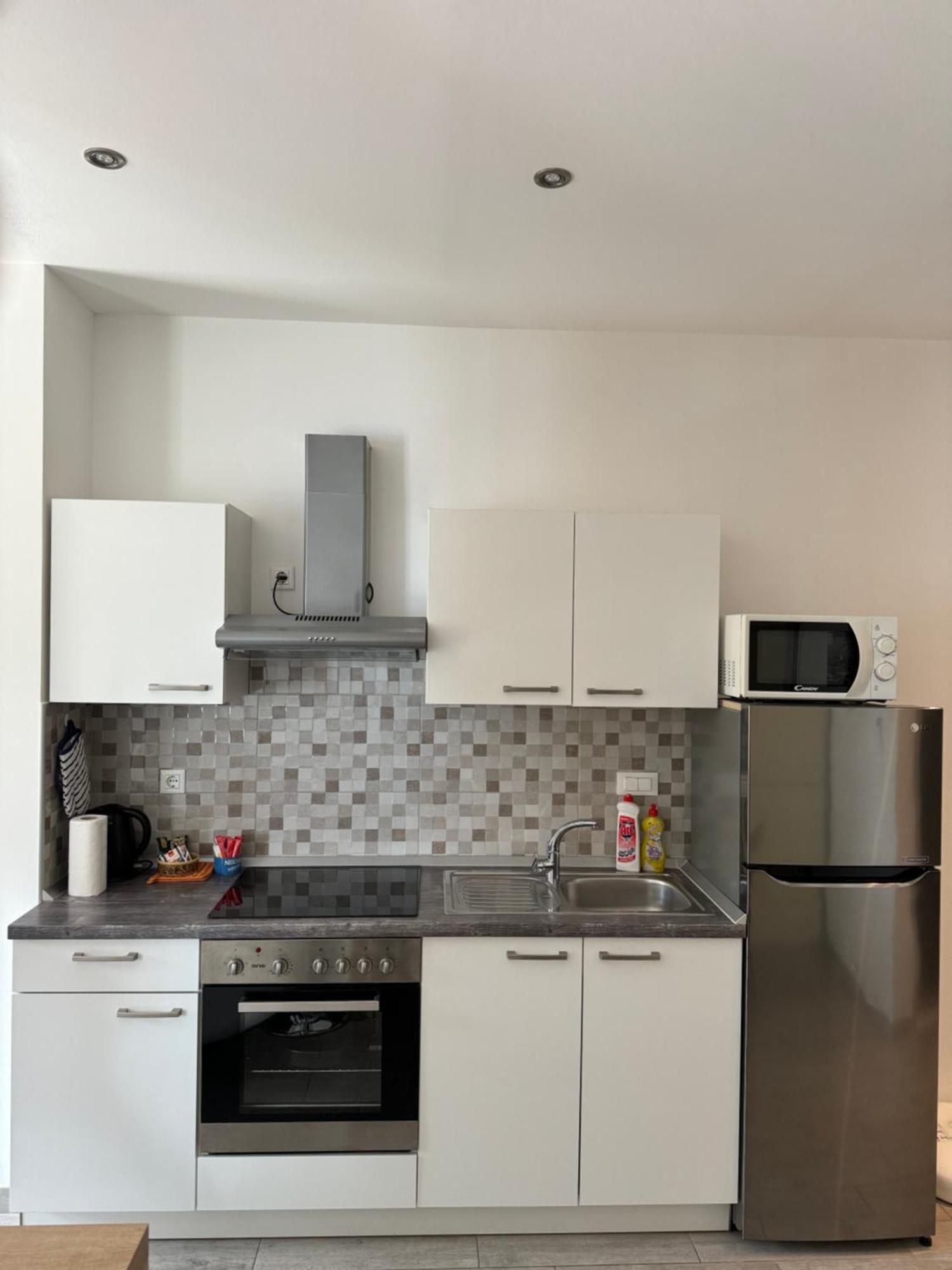 Oki Apartment Gradac  Kültér fotó